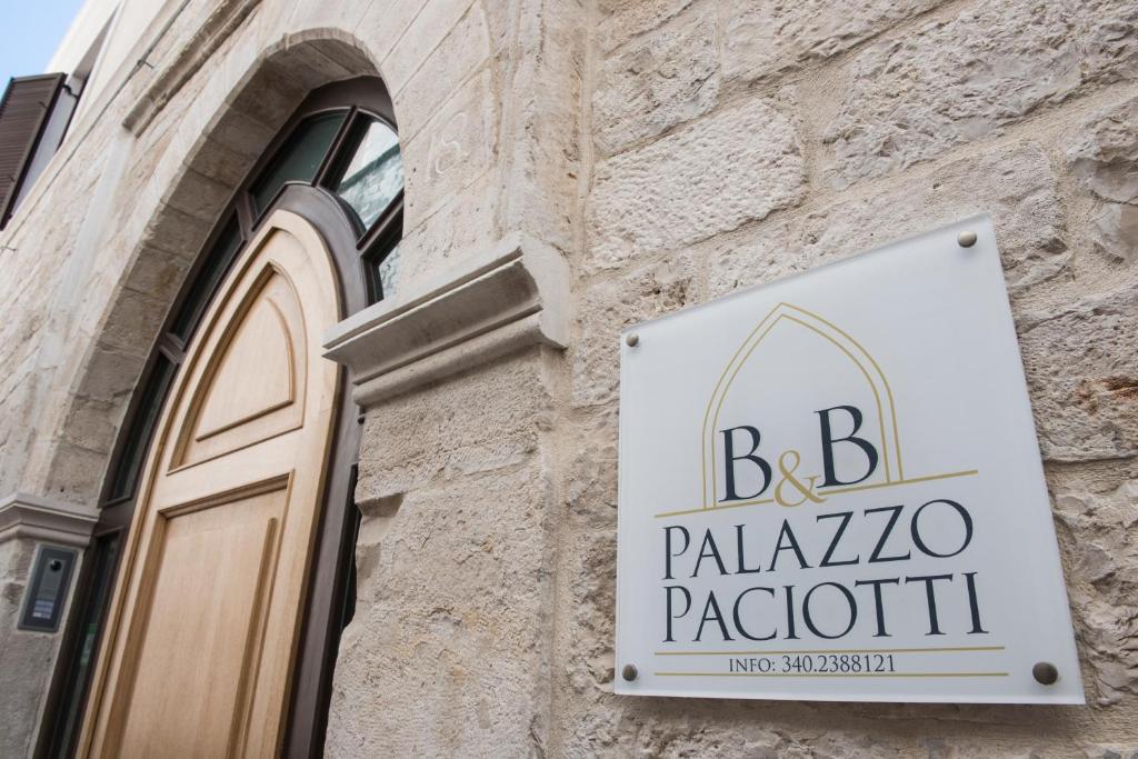 B&B Palazzo Paciotti ตรานิ ภายนอก รูปภาพ